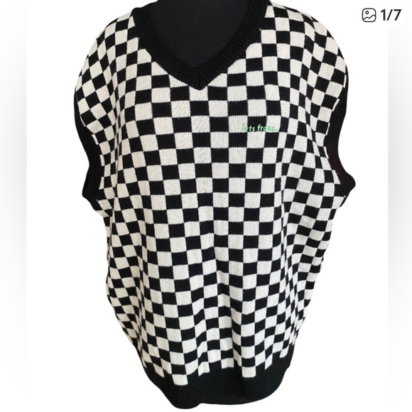Iets Frans Unisex  V-Neck Checkered Sweater Vest - Black and White Size XL - Picture 2 of 6